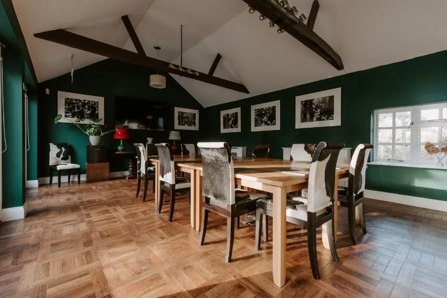 Stables Meeting Room – Indoor Meeting Space – Wasing