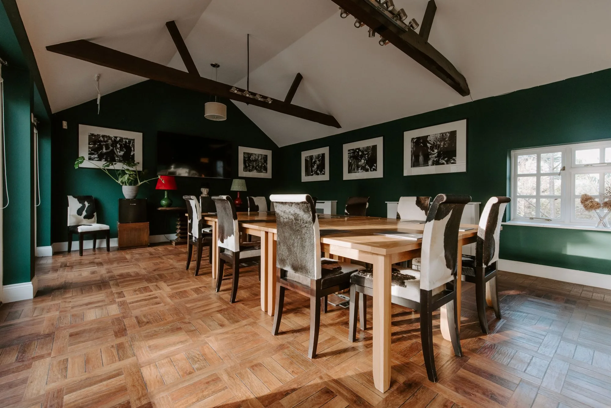 Stables Meeting Room &ndash; Indoor Meeting Space &ndash; Wasing 