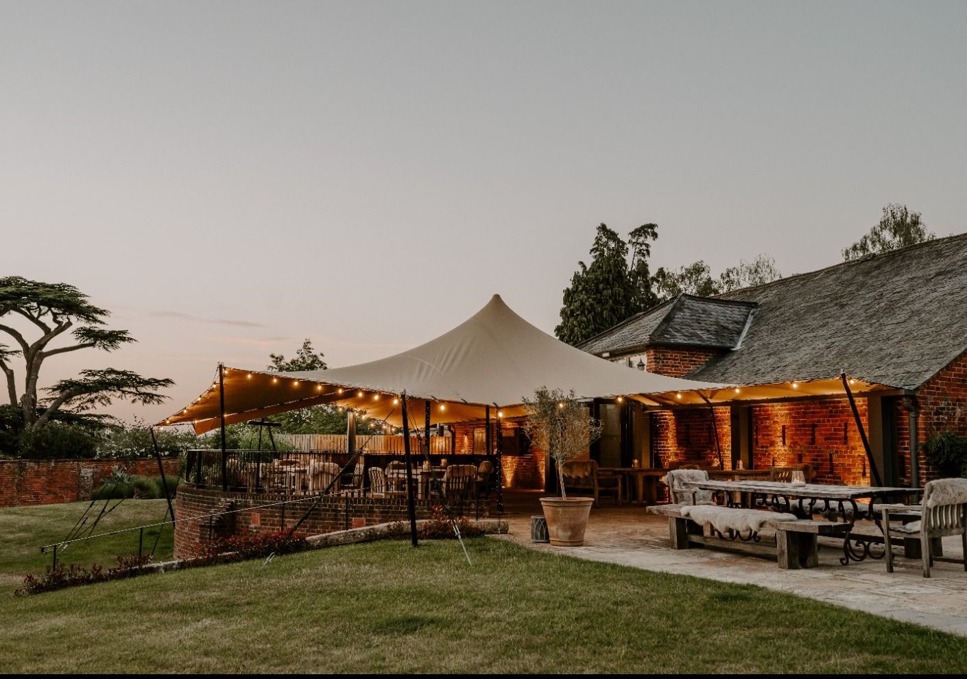 Alfresco Dining – Wasing Park