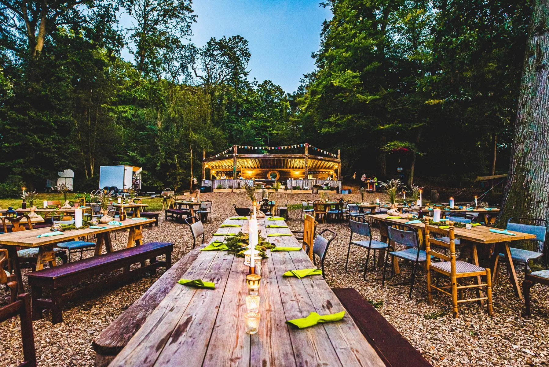 Outdoor Dining Area and Bar &ndash; Outdoor Event Spaces