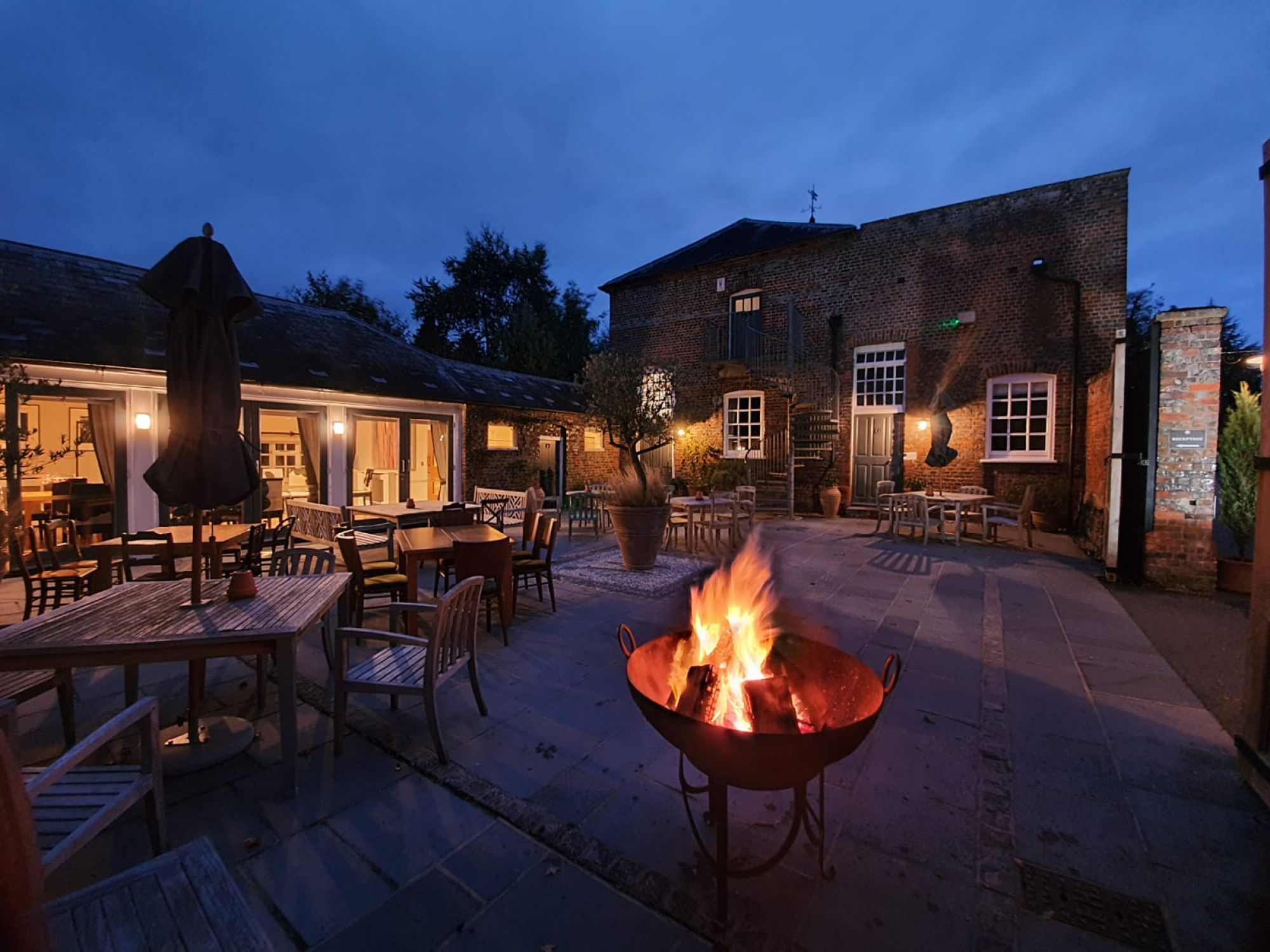 Hotel Courtyard Wasing