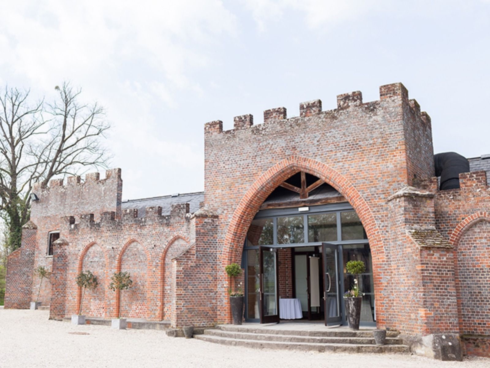 Spring Wedding At Wasing Nature