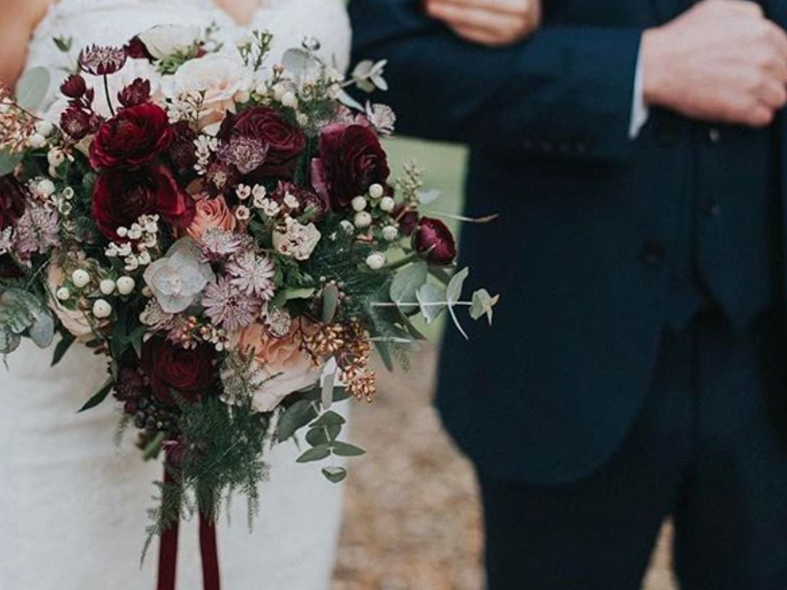Flower Choices For A Winter Wedding